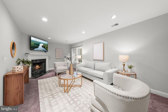 4050 MANSION DR NW, Washington, DC 20007
