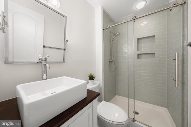 4050 MANSION DR NW, Washington, DC 20007
