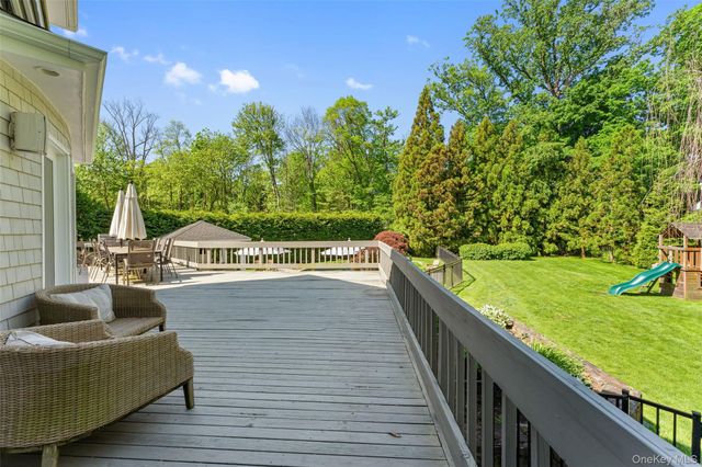 12 Kolbert Drive, Scarsdale, NY 10583