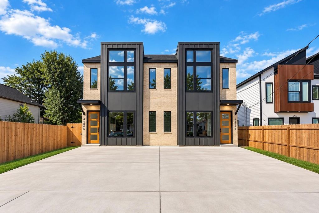 4425 Aledo Street A-B, Houston, TX 77051