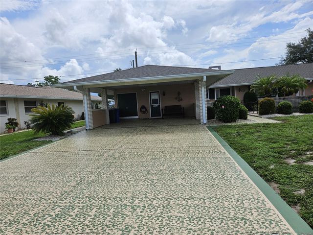 1505 N PEBBLE BEACH BOULEVARD, Sun City Center, FL 33573