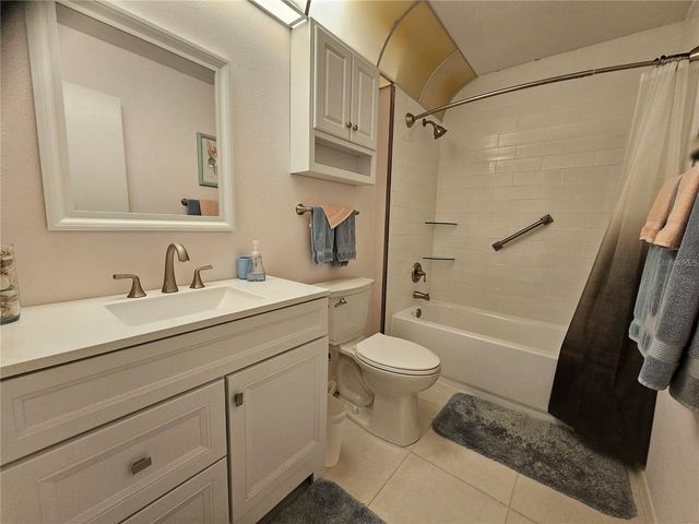 1505 N PEBBLE BEACH BOULEVARD, Sun City Center, FL 33573
