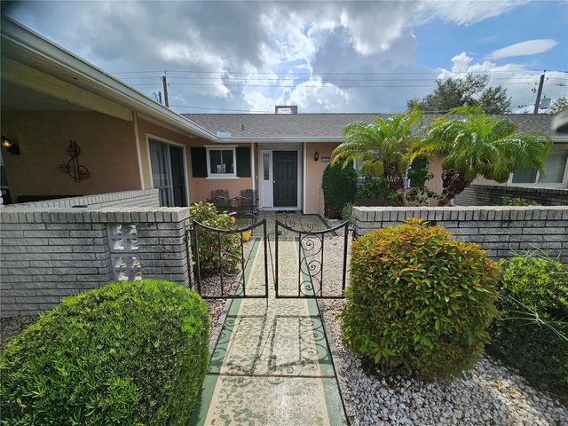 1505 N PEBBLE BEACH BOULEVARD, Sun City Center, FL 33573