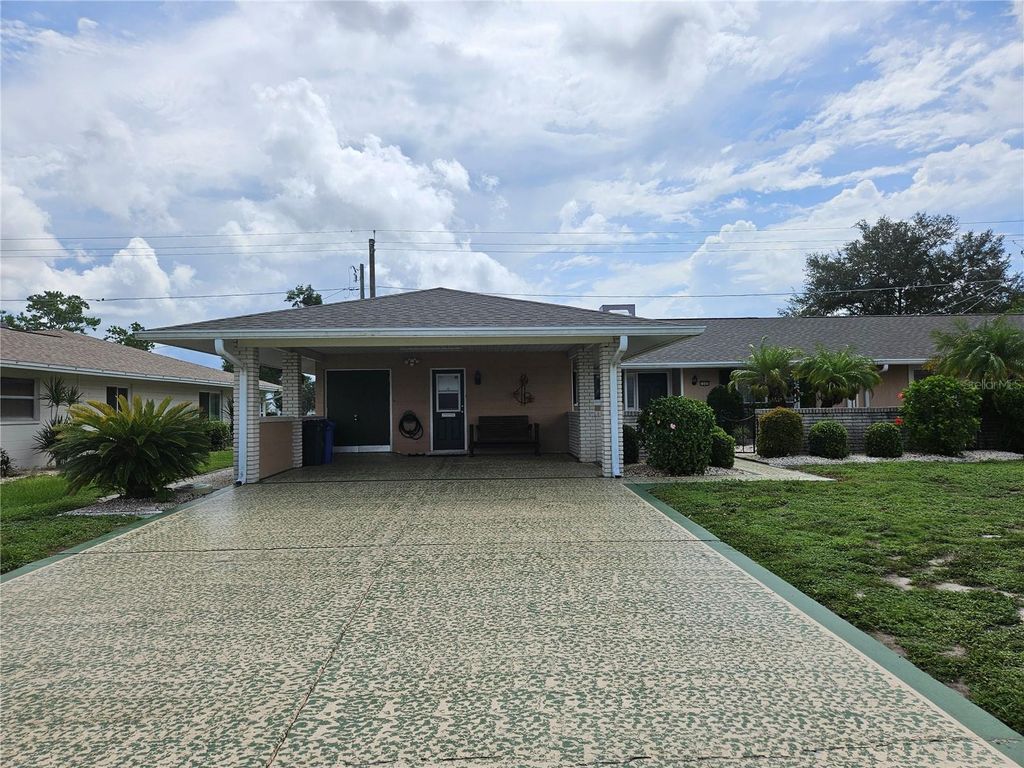 1505 N PEBBLE BEACH BOULEVARD, Sun City Center, FL 33573
