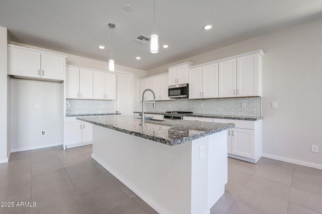 40666 W CRANE Drive, Maricopa, AZ 85138