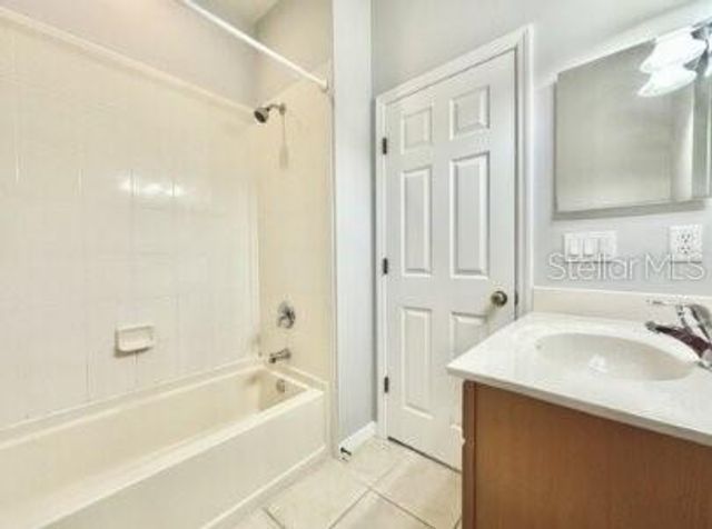 4129 VIA PIEDRA CIRCLE 9-103, Sarasota, FL 34233