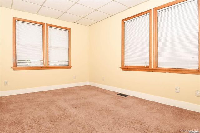 53 Thorman Avenue 2L, Hicksville, NY 11801