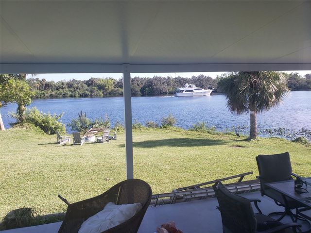 2111 Waylife Court, Alva, FL 33920