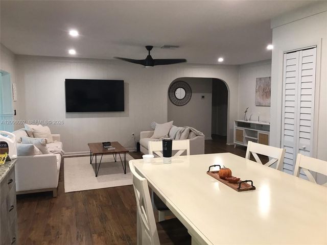 2111 Waylife Court, Alva, FL 33920