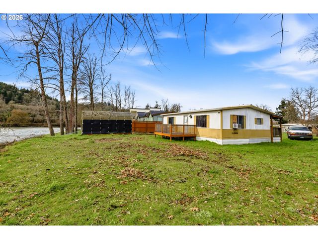 2080 HARBOR Dr, Springfield, OR 97477