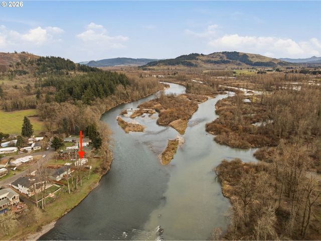 2080 HARBOR Dr, Springfield, OR 97477