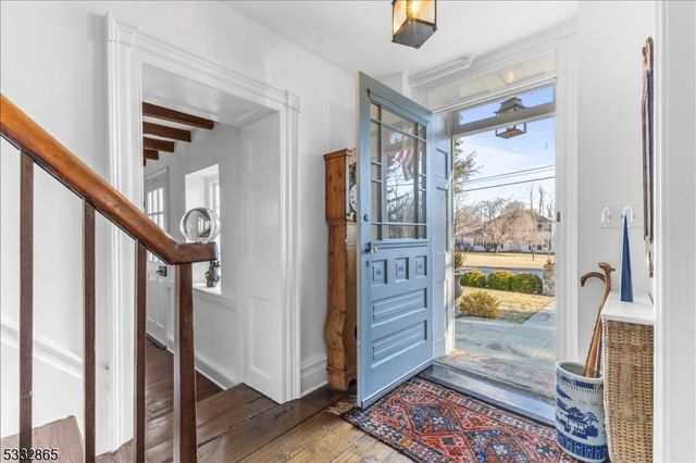 10 Parker Rd, Chester Twp., NJ 07930