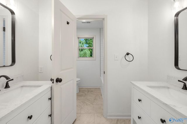 15897 Zehner Road, Athens, AL 35611