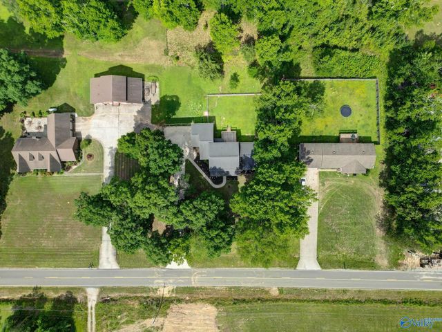 15897 Zehner Road, Athens, AL 35611