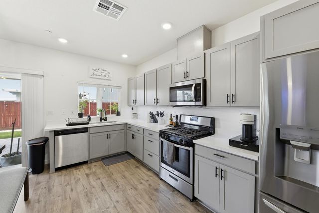 4001 Trailblazer Loop, Roseville, CA 95747