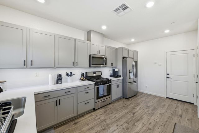 4001 Trailblazer Loop, Roseville, CA 95747