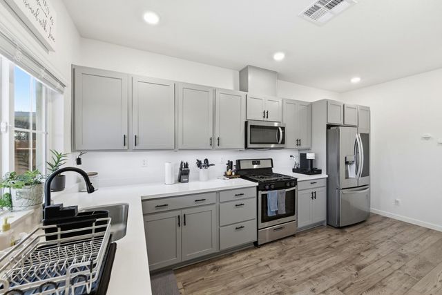 4001 Trailblazer Loop, Roseville, CA 95747
