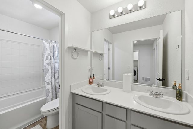 4001 Trailblazer Loop, Roseville, CA 95747