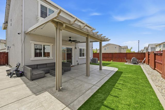 4001 Trailblazer Loop, Roseville, CA 95747