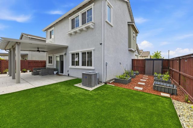 4001 Trailblazer Loop, Roseville, CA 95747