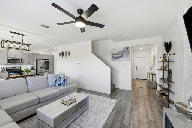 4001 Trailblazer Loop, Roseville, CA 95747
