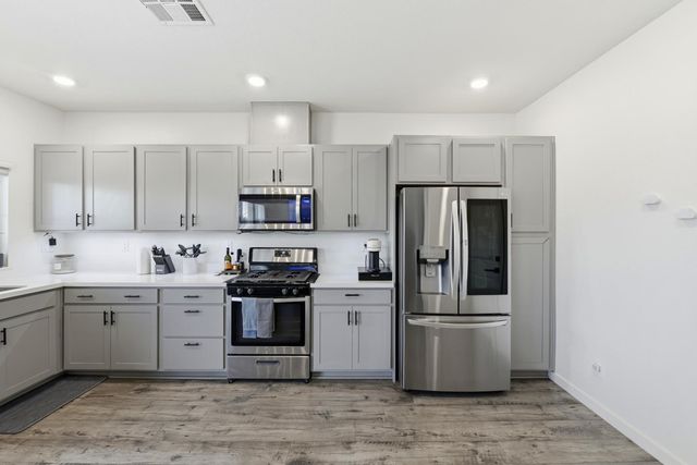 4001 Trailblazer Loop, Roseville, CA 95747