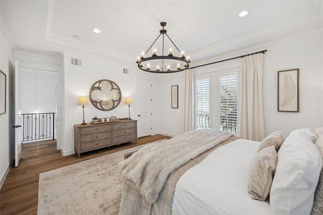 2031 Sheridan Street A, Houston, TX 77030