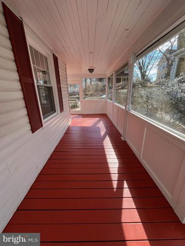107 UPLAND TER, Bala Cynwyd, PA 19004