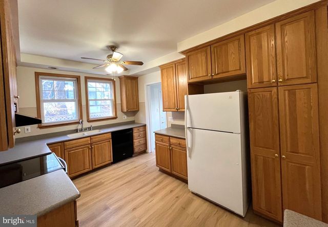 107 UPLAND TER, Bala Cynwyd, PA 19004