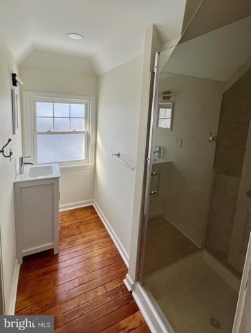107 UPLAND TER, Bala Cynwyd, PA 19004