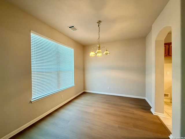 1218 knights cross, San Antonio, TX 78258