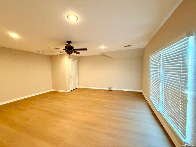 1218 knights cross, San Antonio, TX 78258