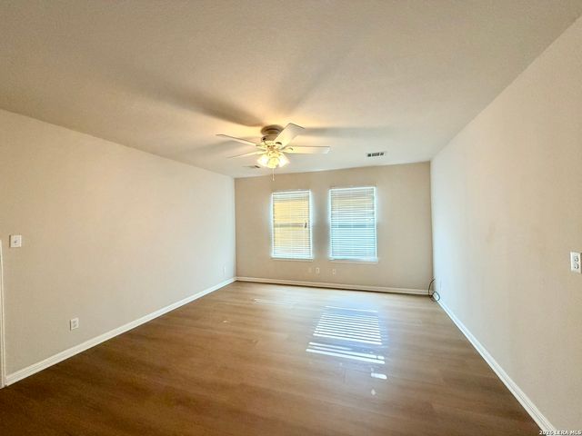 1218 knights cross, San Antonio, TX 78258