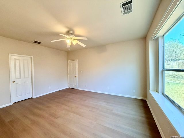 1218 knights cross, San Antonio, TX 78258