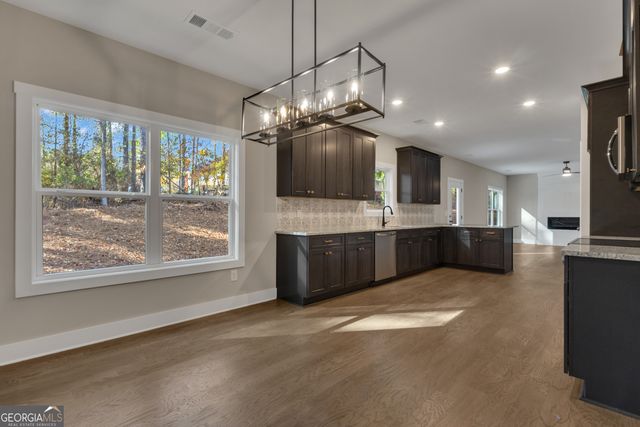 125 Seymour Place, Fayetteville, GA 30214