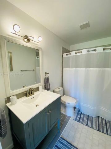 1293 Periwinkle Pl, Wellington, FL 33414