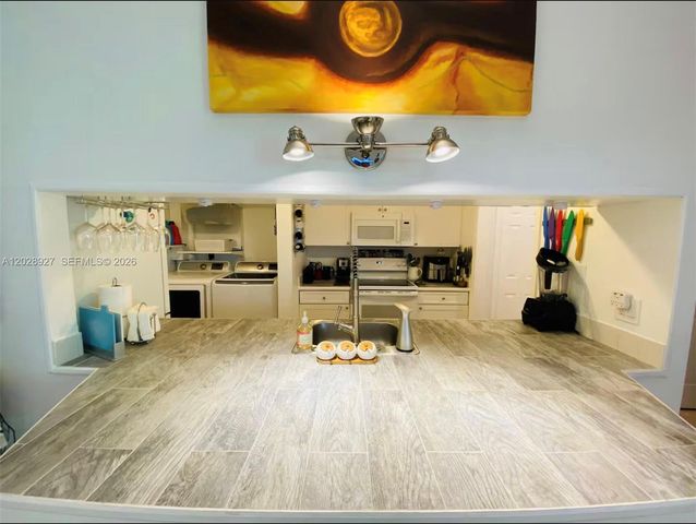 1293 Periwinkle Pl, Wellington, FL 33414