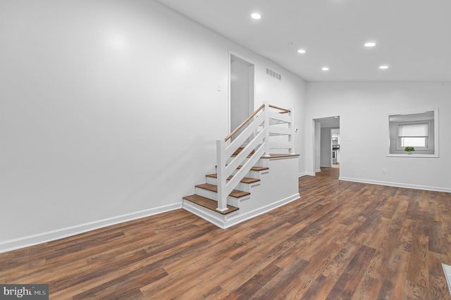 1402 VALLEY RD, Coatesville, PA 19320