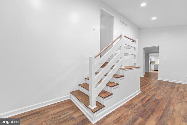 1402 VALLEY RD, Coatesville, PA 19320
