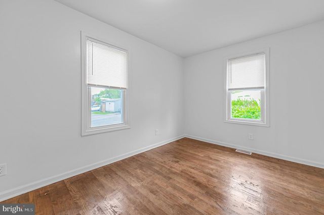 1402 VALLEY RD, Coatesville, PA 19320