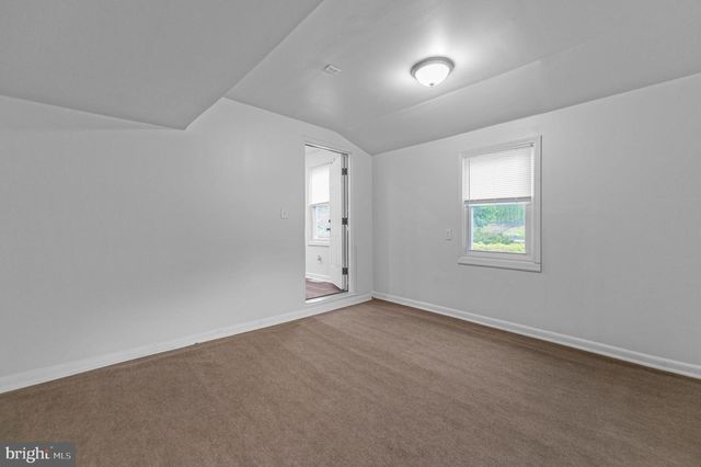 1402 VALLEY RD, Coatesville, PA 19320