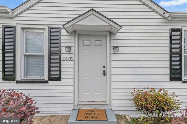 1402 VALLEY RD, Coatesville, PA 19320