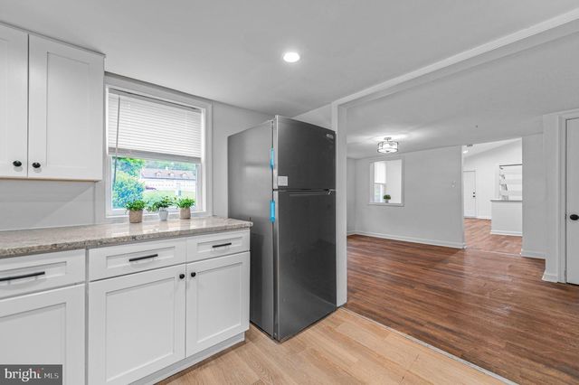 1402 VALLEY RD, Coatesville, PA 19320