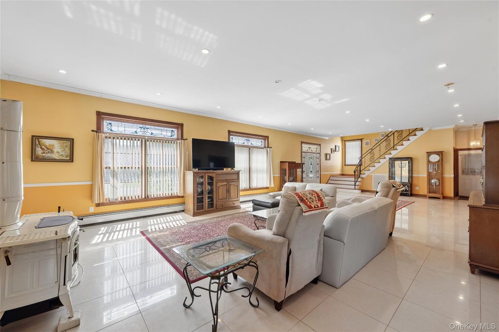 471 Southport Street, Ronkonkoma, NY 11779 — photo 4