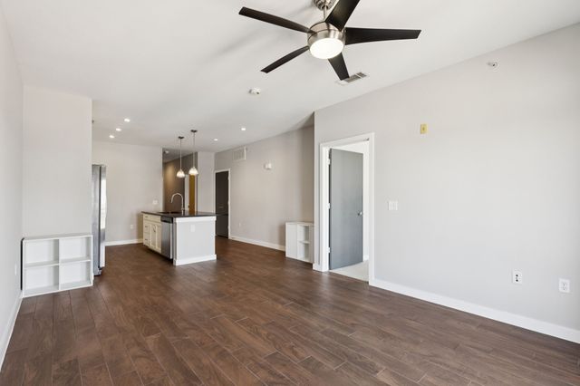 5609 Smu Boulevard 505, Dallas, TX 75206