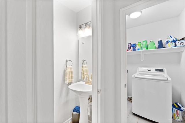 3018 Owen Drive, Edinburg, TX 78542