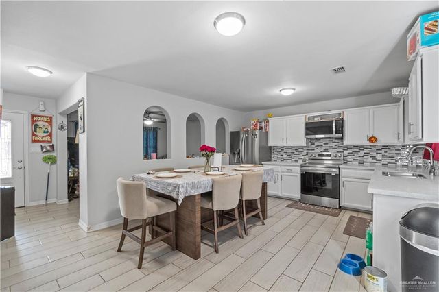 3018 Owen Drive, Edinburg, TX 78542