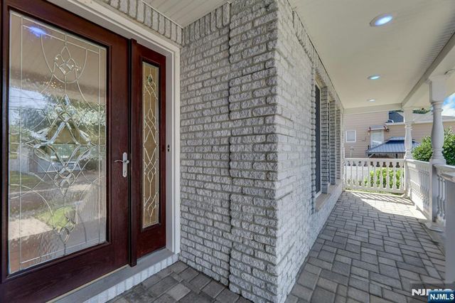 375 Sanford Avenue, Lyndhurst, NJ 07071