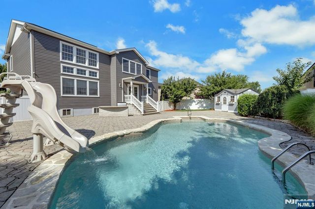 375 Sanford Avenue, Lyndhurst, NJ 07071