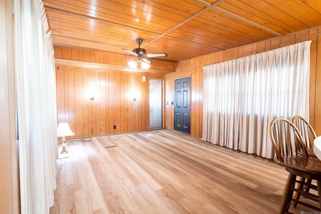 10657 Peairs Rd, Zachary, LA 70791